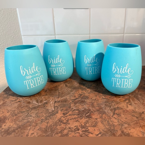 unknown Other - Bride Tribe Blue Tumblers Silicone